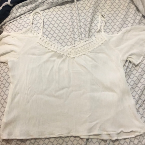 Crochet-Trim Open-Shoulder Top - Picture 2 of 2